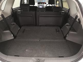 2014 Toyota Prius - Thumbnail