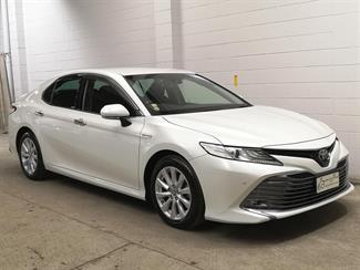 2017 Toyota Camry - Thumbnail