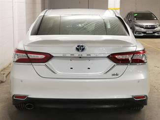 2017 Toyota Camry - Thumbnail