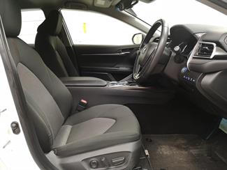 2017 Toyota Camry - Thumbnail