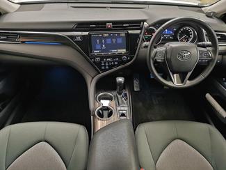 2017 Toyota Camry - Thumbnail