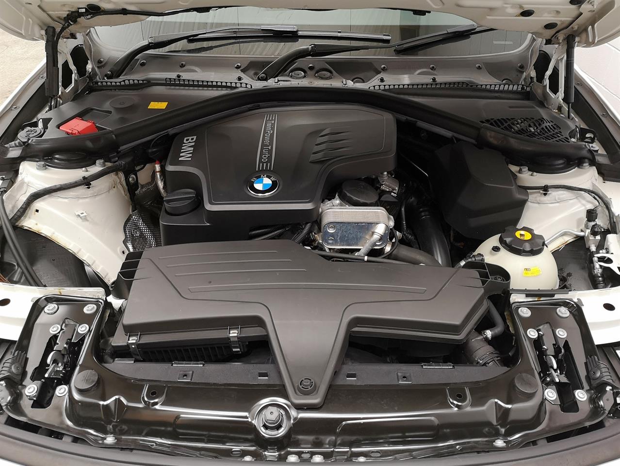 2014 BMW 320i