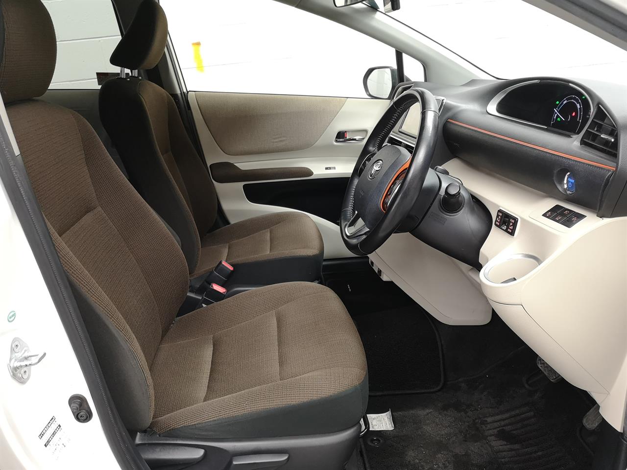 2017 Toyota Sienta