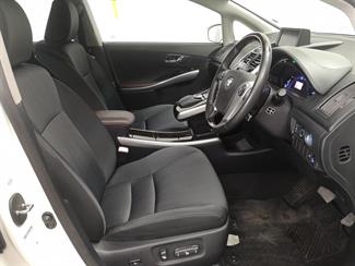 2013 Toyota Sai - Thumbnail