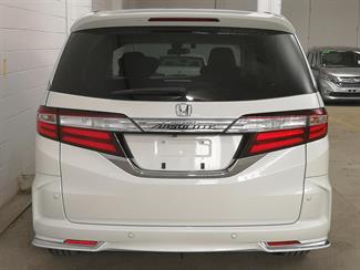 2015 Honda Odyssey - Thumbnail