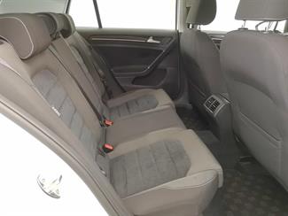 2013 Volkswagen Golf - Thumbnail