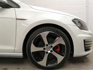 2014 Volkswagen Golf GTI - Thumbnail