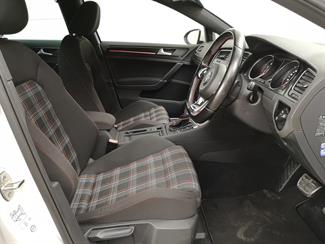2014 Volkswagen Golf GTI - Thumbnail