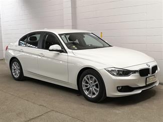 2012 BMW 320i - Thumbnail