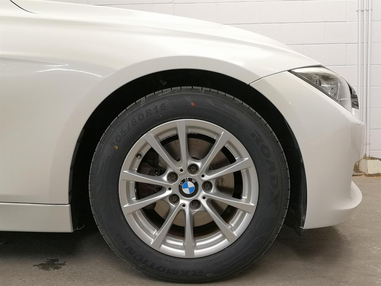 2012 BMW 320i