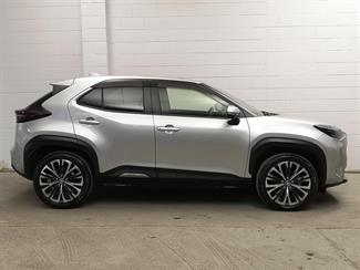 2020 Toyota Yaris - Thumbnail