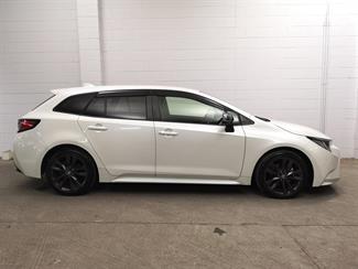 2021 Toyota Corolla - Thumbnail