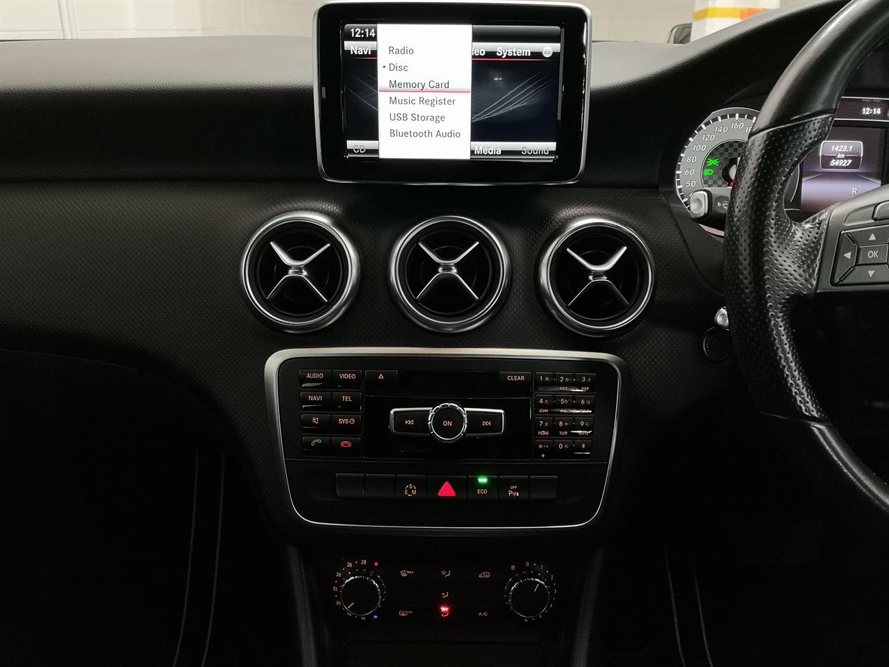 2014 Mercedes-Benz A 180