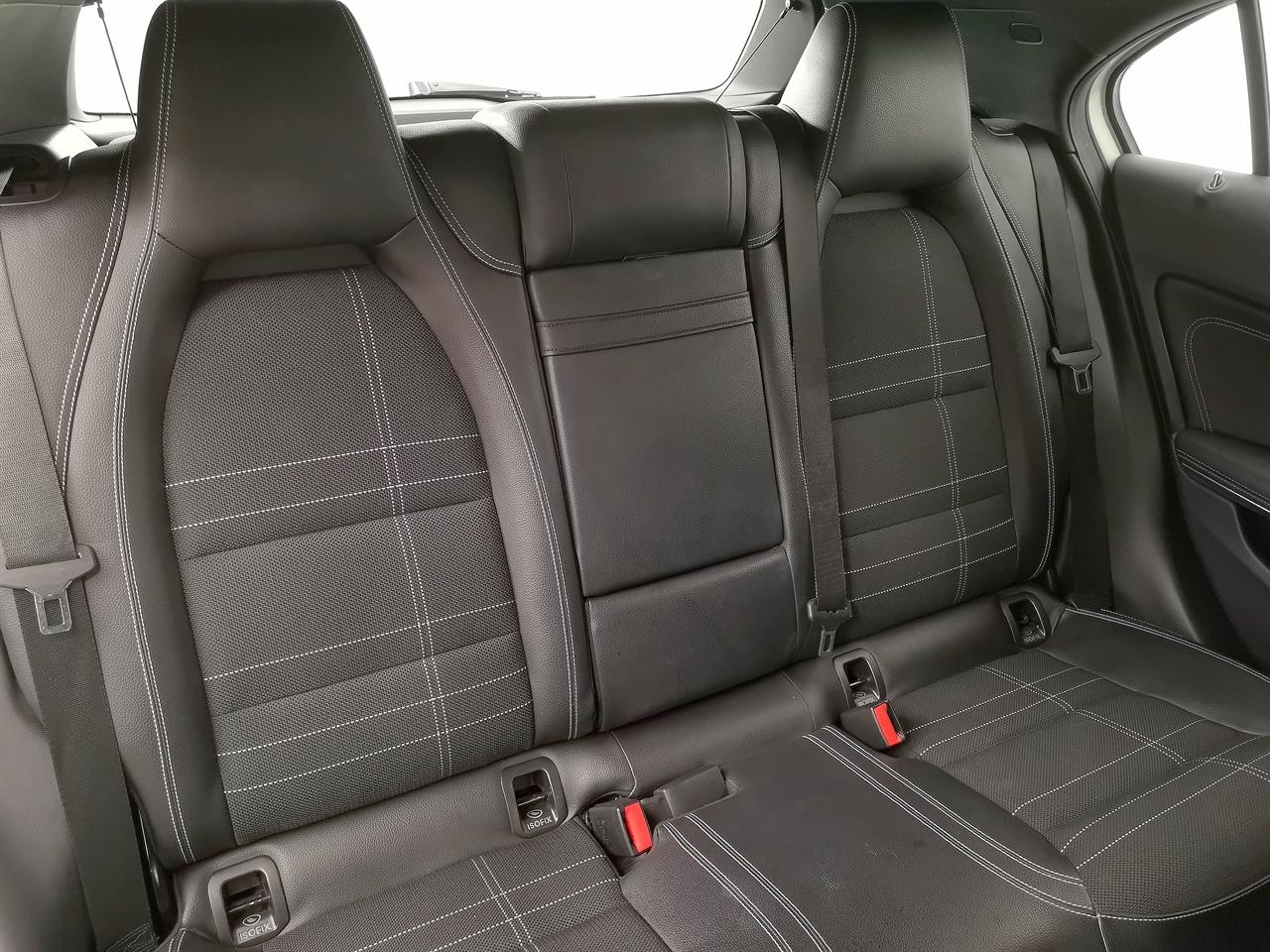 2014 Mercedes-Benz A 180