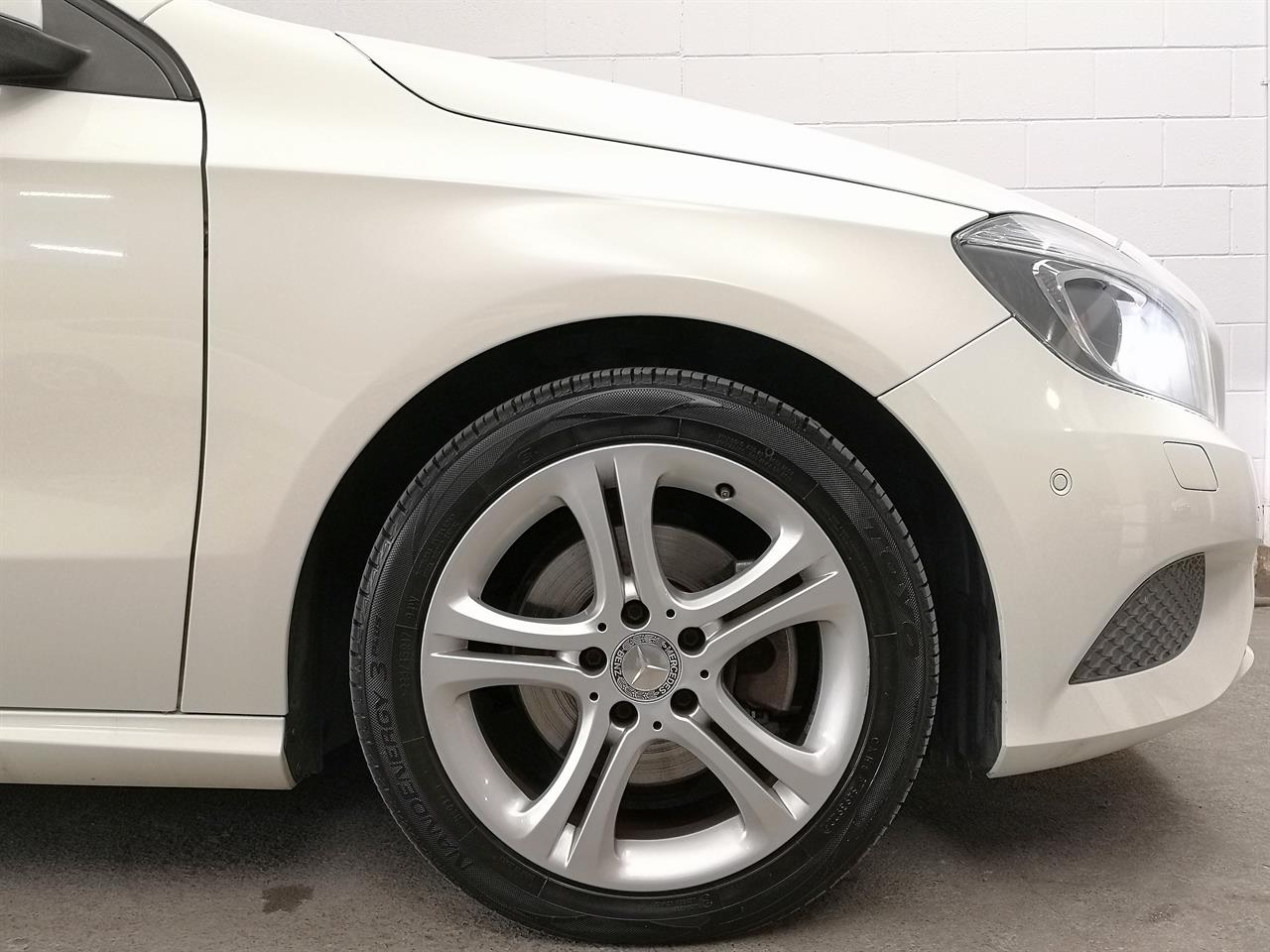 2014 Mercedes-Benz A 180