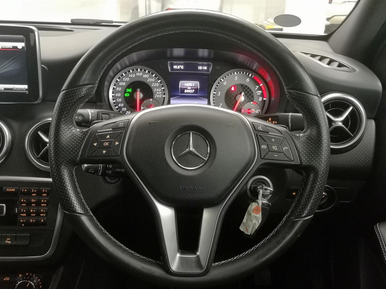 2014 Mercedes-Benz A 180