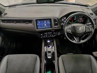 2017 Honda Vezel - Thumbnail