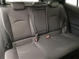 2016 Toyota Prius - Thumbnail