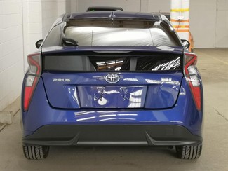 2016 Toyota Prius - Thumbnail