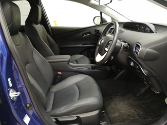 2016 Toyota Prius - Thumbnail